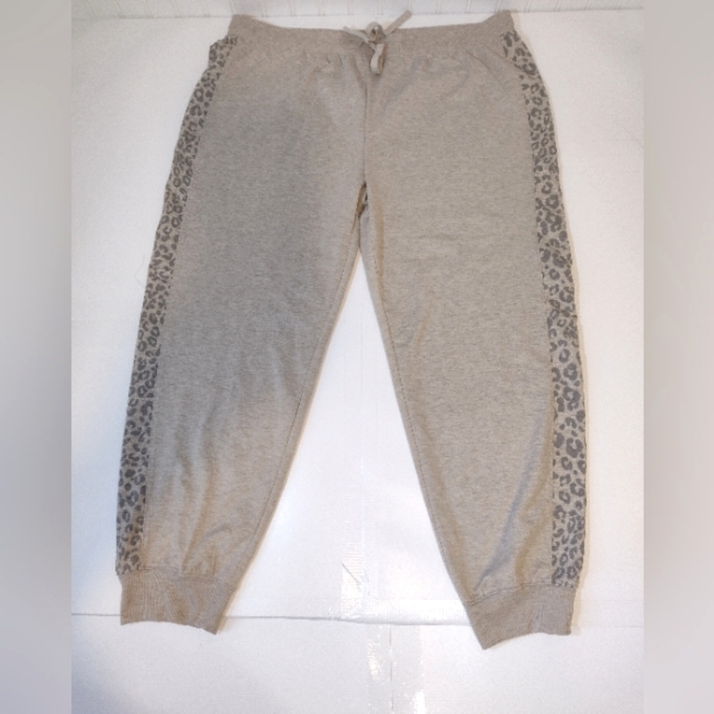 Splendid Women's CamoLeopard Print Jogger Pants